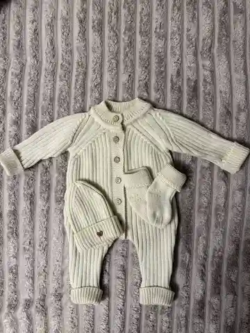 Продам костюмчик - Одежда в Владивосток