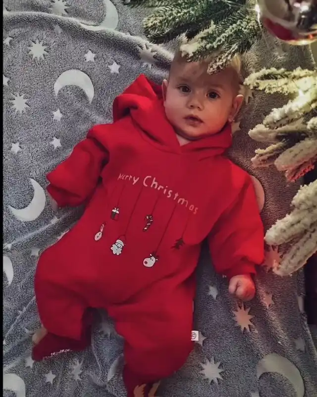 Продажа детской одежды: бодики и комбинезон