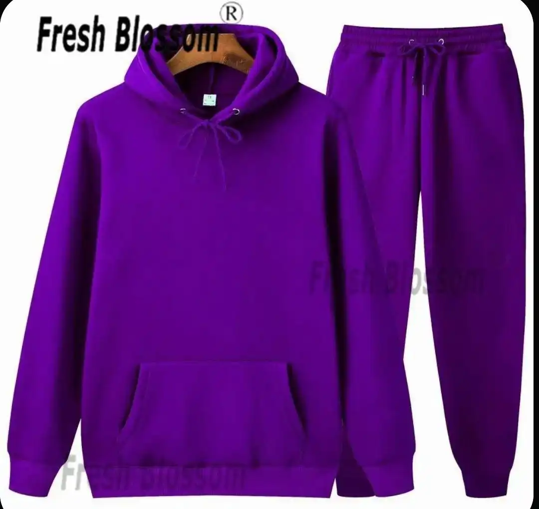 Продажа двух утепленных костюмов