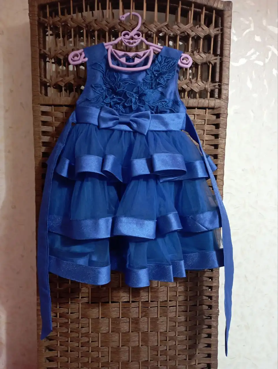 Продам праздничное платье синего цвета