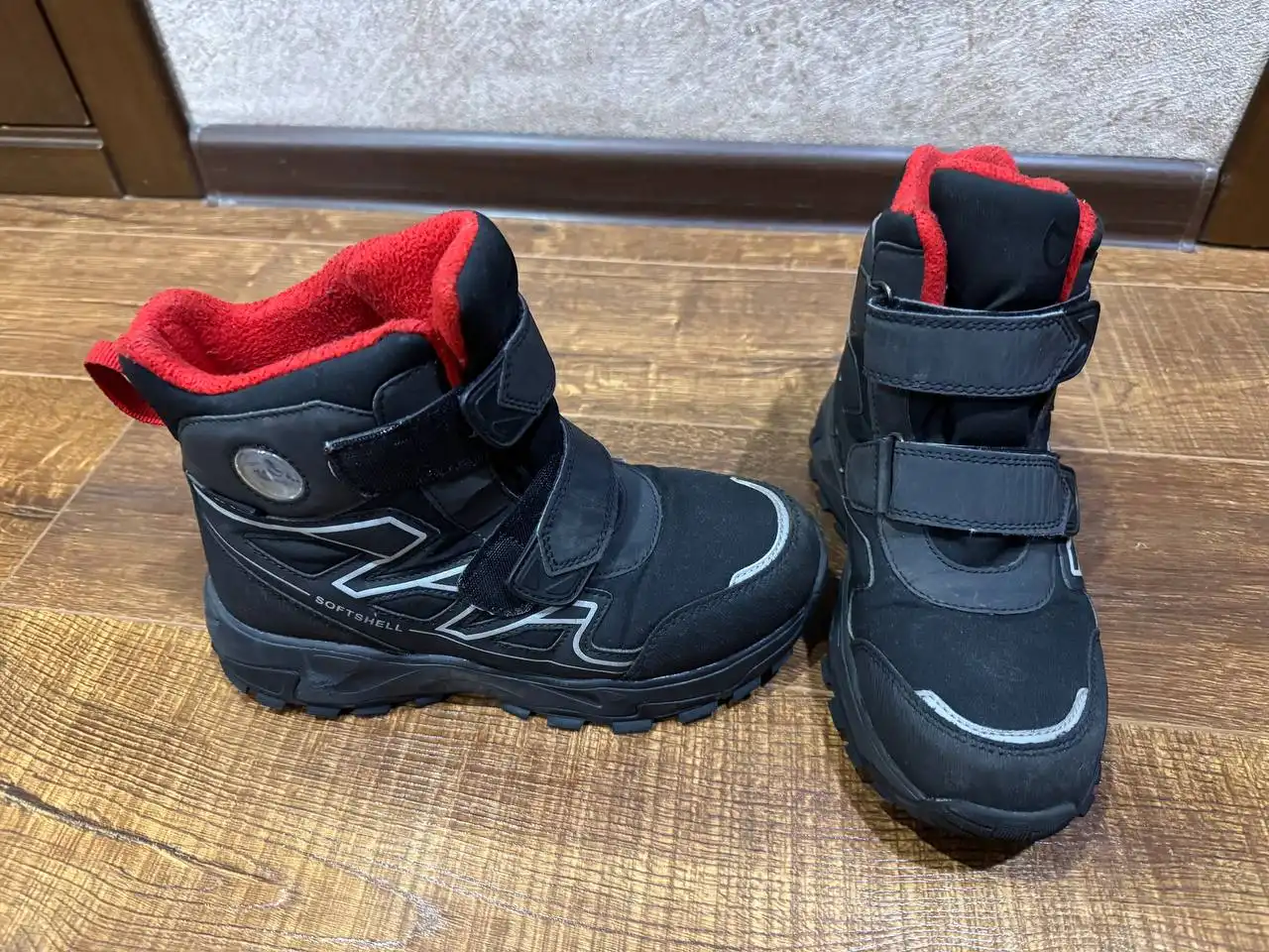 Продам зимнюю обувь Котофей 36 р