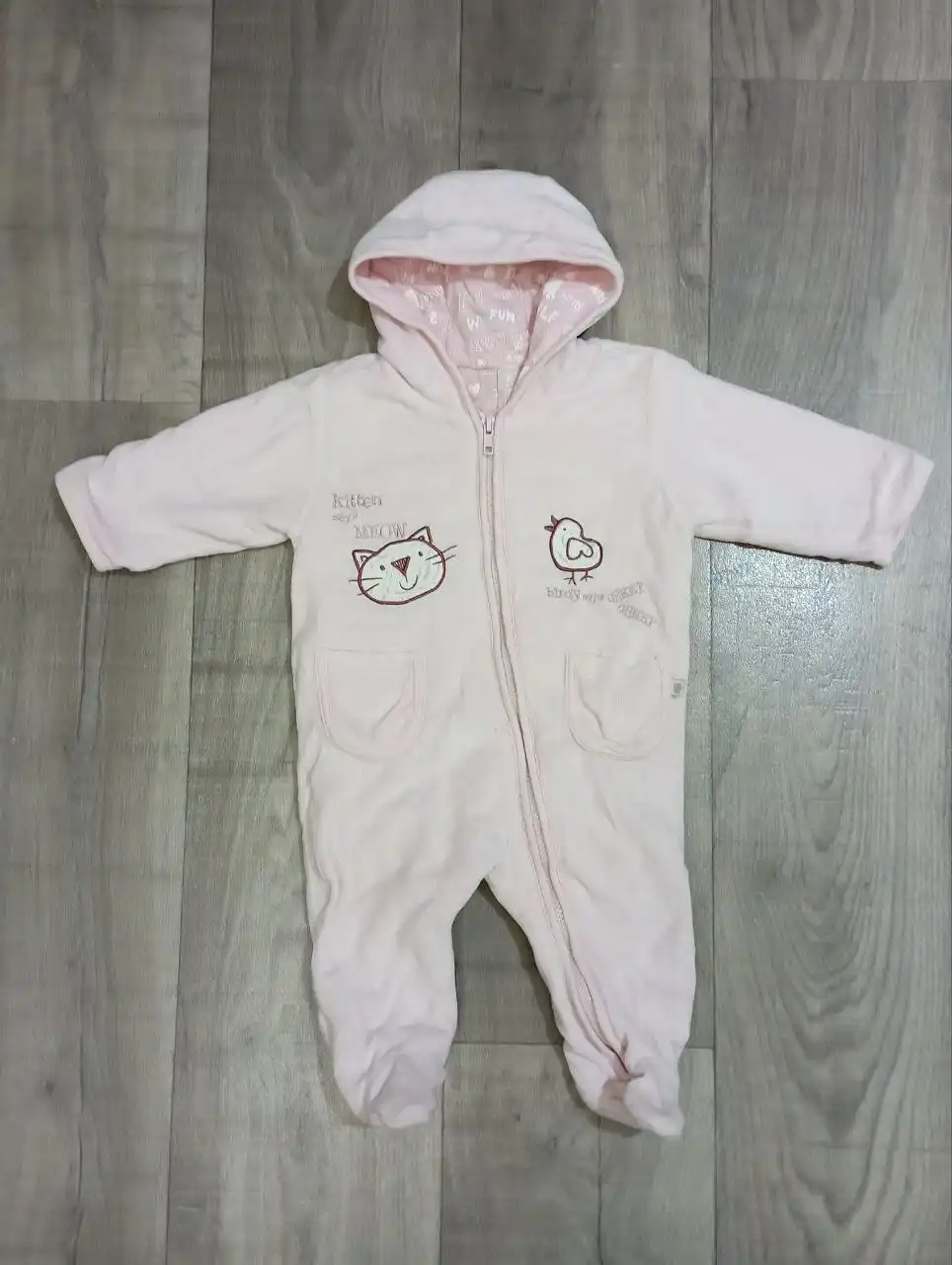 Велюровый комбинезон для ребенка 6-9 месяцев - Детская одежда (Товары для детей) в Владивосток