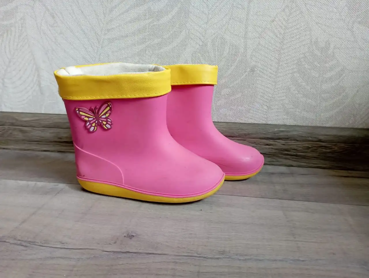 Б/у сапожки с вкладышем