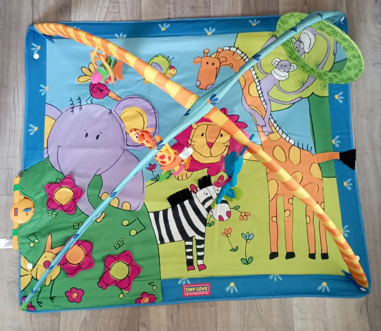 Коврик Tiny love 80*90 см с музыкой и игрушками