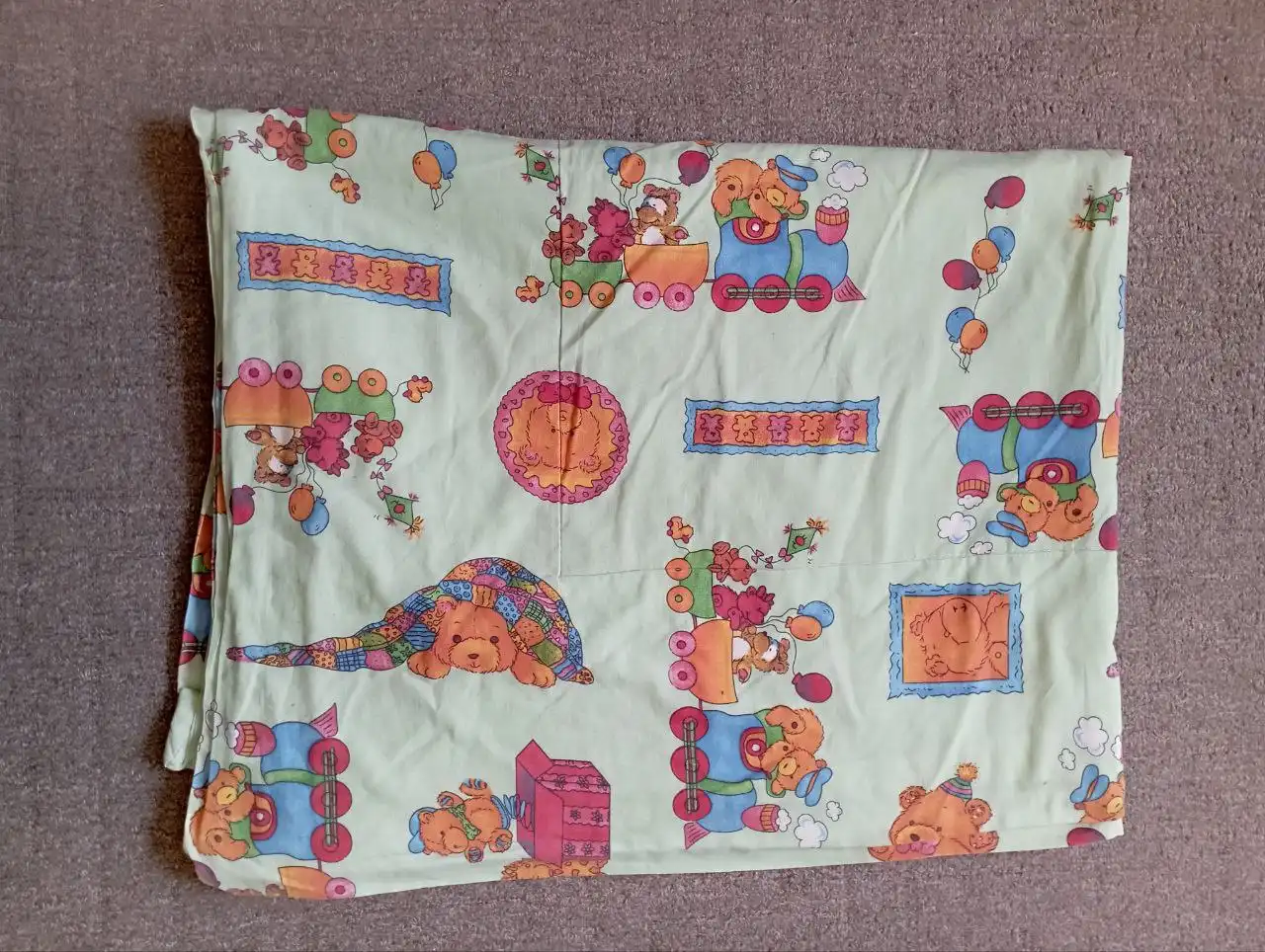 Детское одеяло из тонкого синтепона