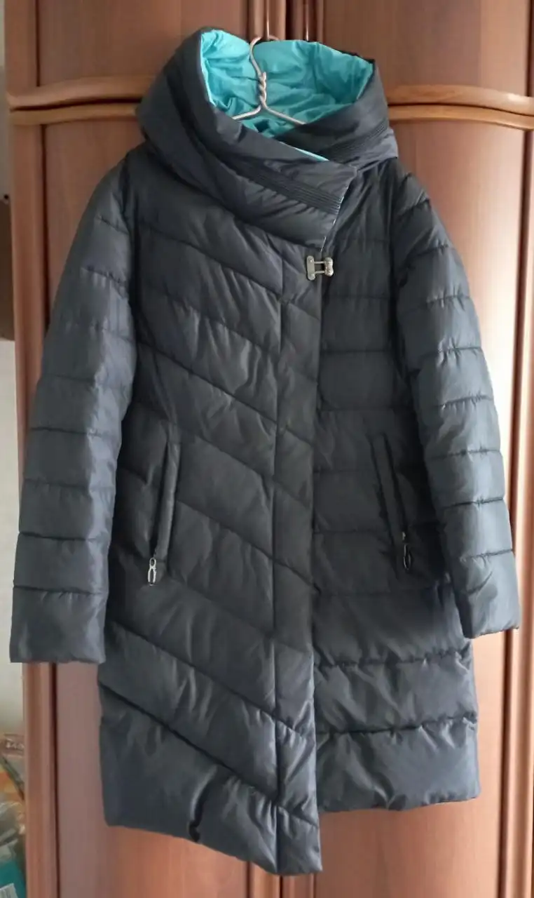 Зимний пуховик размер 44 в отличном состоянии - Верхняя одежда (Одежда) в Владивосток