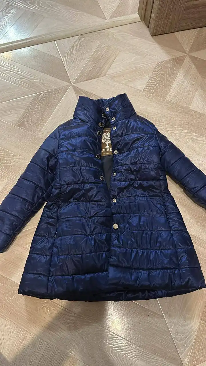 Продам куртку Деми Mayoral и дополнительную одежду - Верхняя одежда (Одежда) в Владивосток
