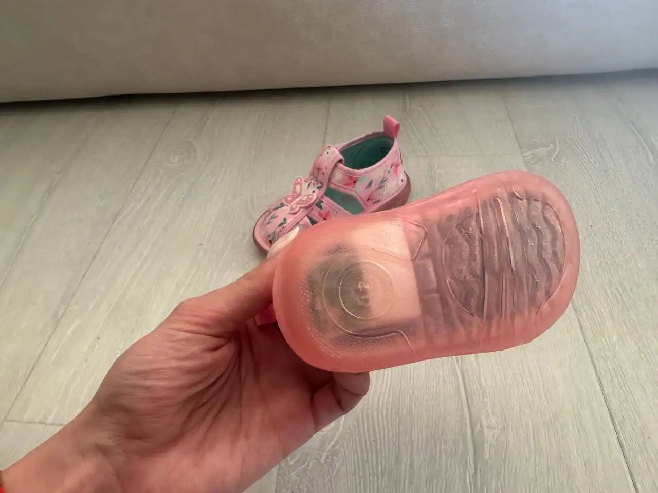 Детские сандалии с подсветкой 21 размер - Обувь (Товары для детей) в Владивосток