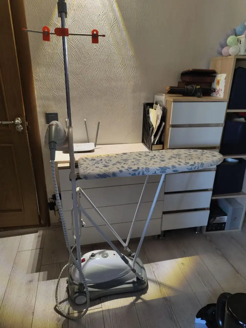 Паровая гладилка с неисправной клавишей - Барахолка в Владивосток