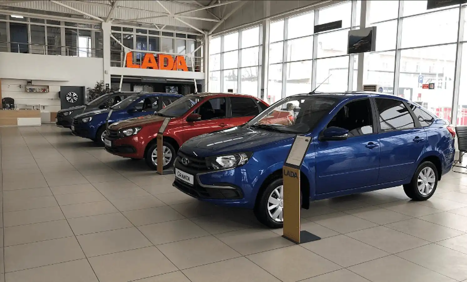 Распродажа новых автомобилей LADA в Ставрополе