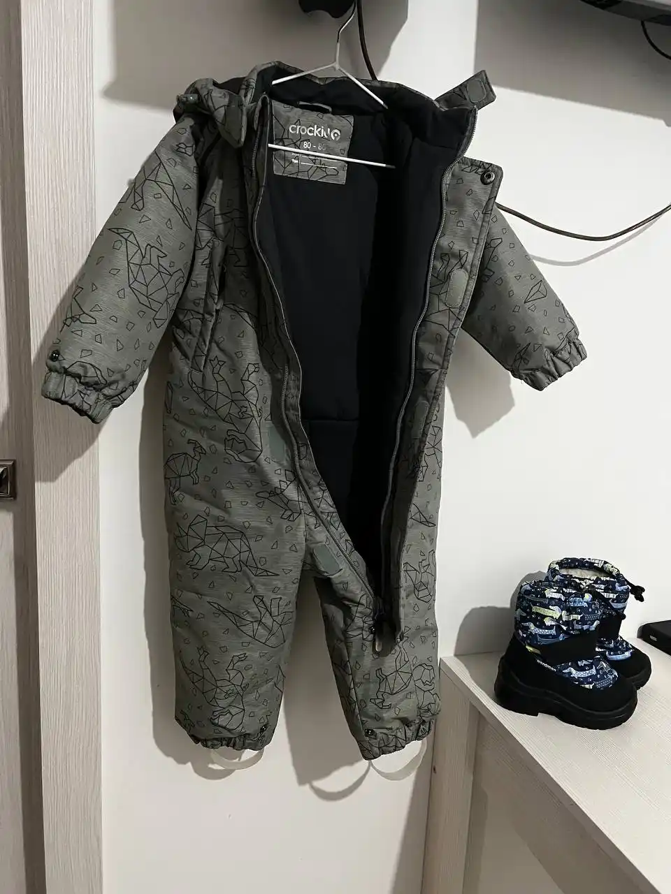 Продам зимний комбинезон crockid 80-86