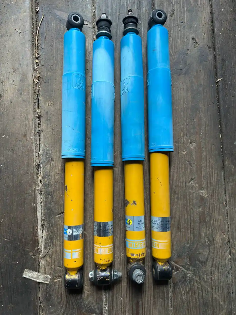 Продам аморты Bilstein для Suzuki Jimny - Запчасти в Владивосток