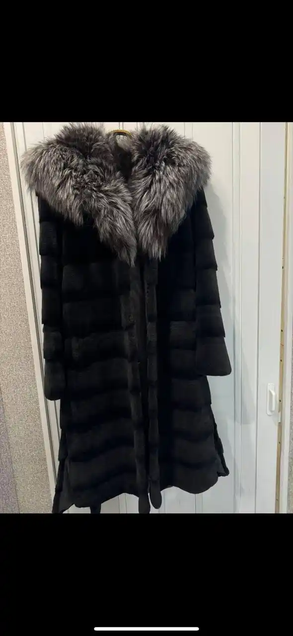 Шуба из натурального меха Бобер-лиса