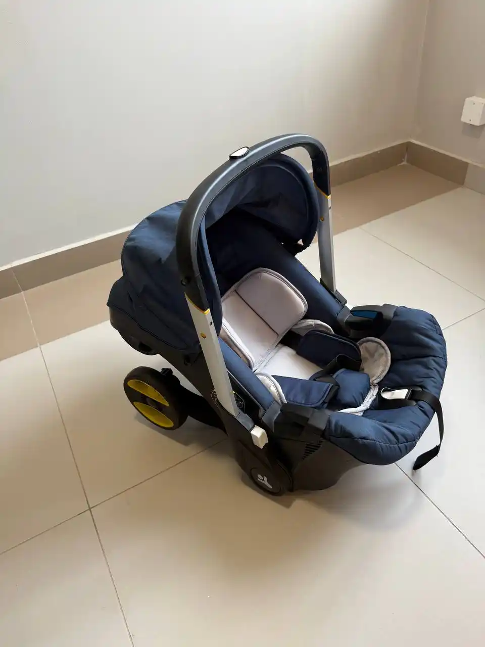 Продам коляски Foofoo 4в1 и Luxmom 2в1