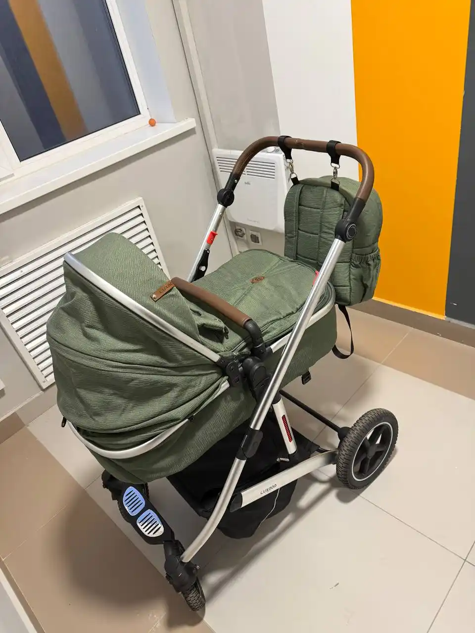 Продам коляски Foofoo 4в1 и Luxmom 2в1