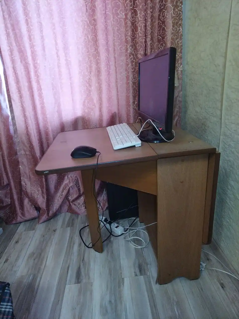 Стол книжка Бу