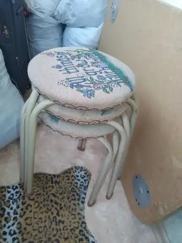 Табурет б/у 3шт - Для дома и дачи в Владивосток