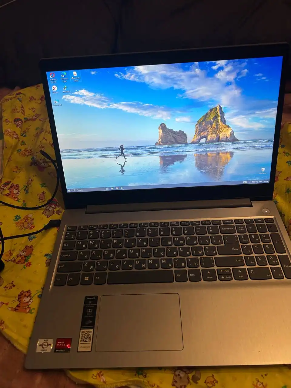 Продам ноутбук Lenovo IdeaPad 3