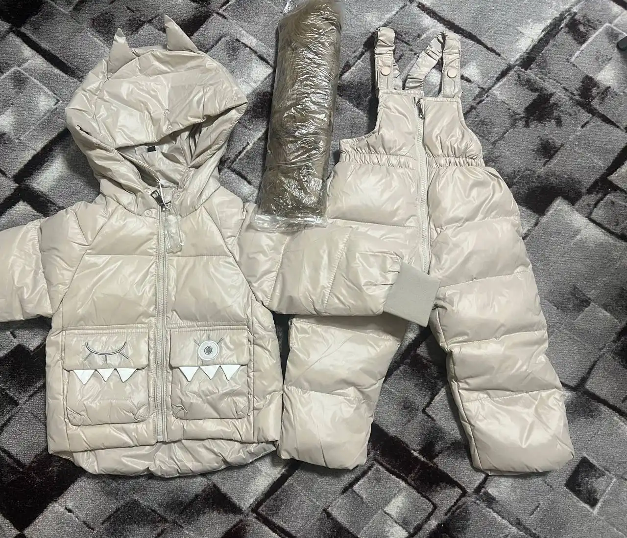 Новая одежда размер 90