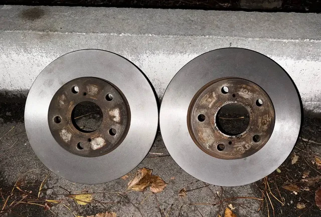 Продам тормозные диски - Запчасти в Владивосток