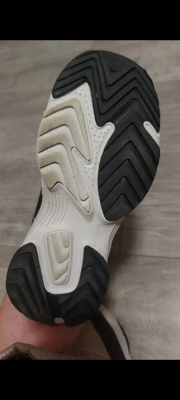 Продам зимние ботинки на девочку 32р