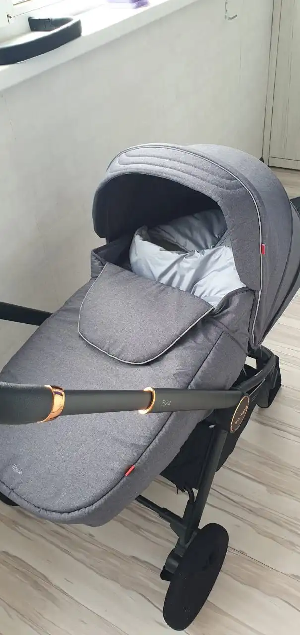 Продам коляску Corrella всесезонная