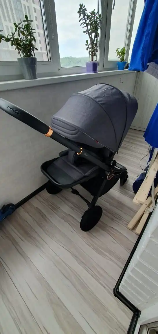 Продам коляску Corrella всесезонная