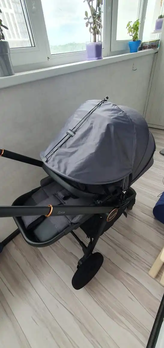 Продам коляску Corrella всесезонная