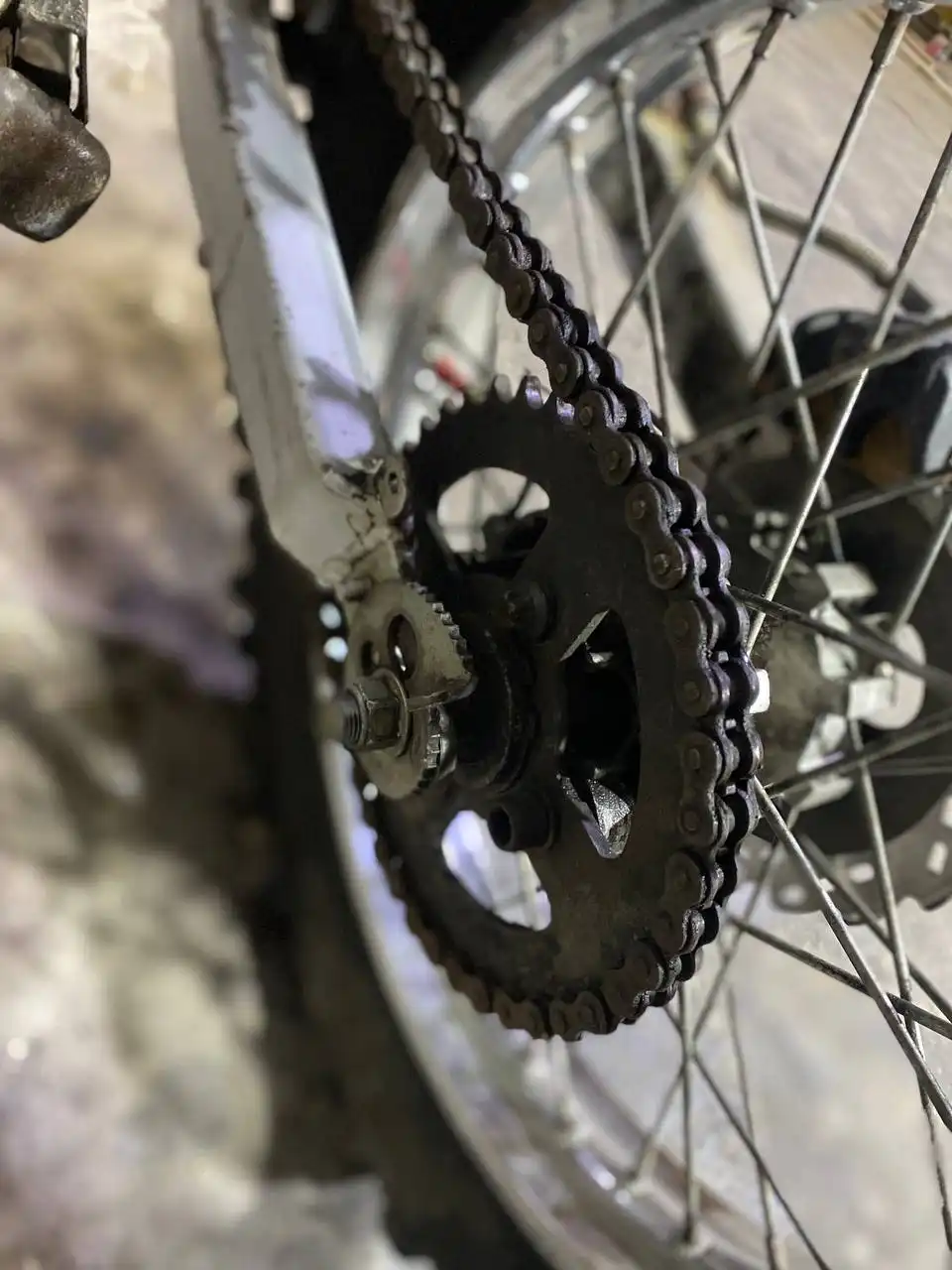 Продам неисправный автомобиль 80000к