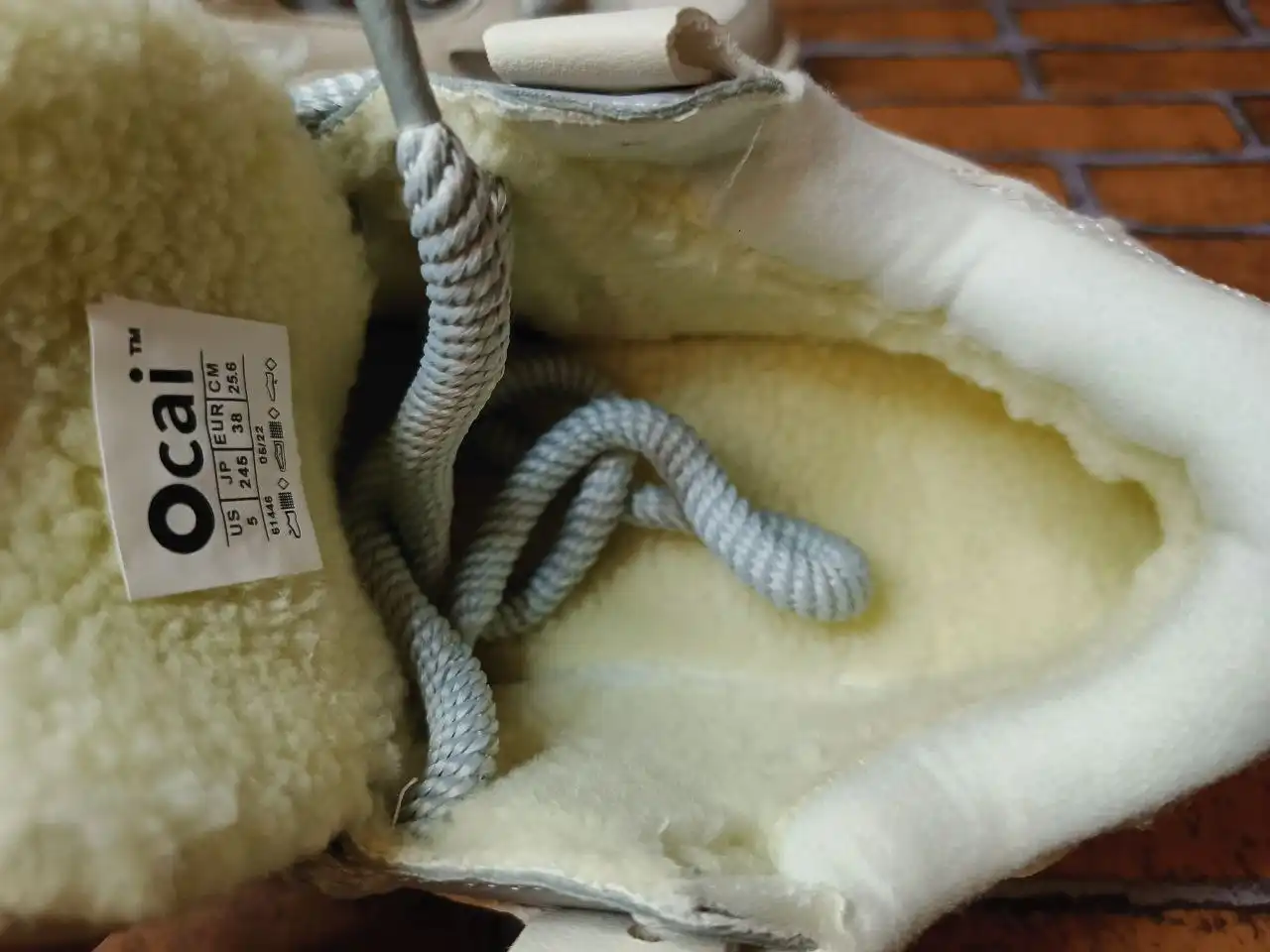 Новые зимние ботинки 38 размер