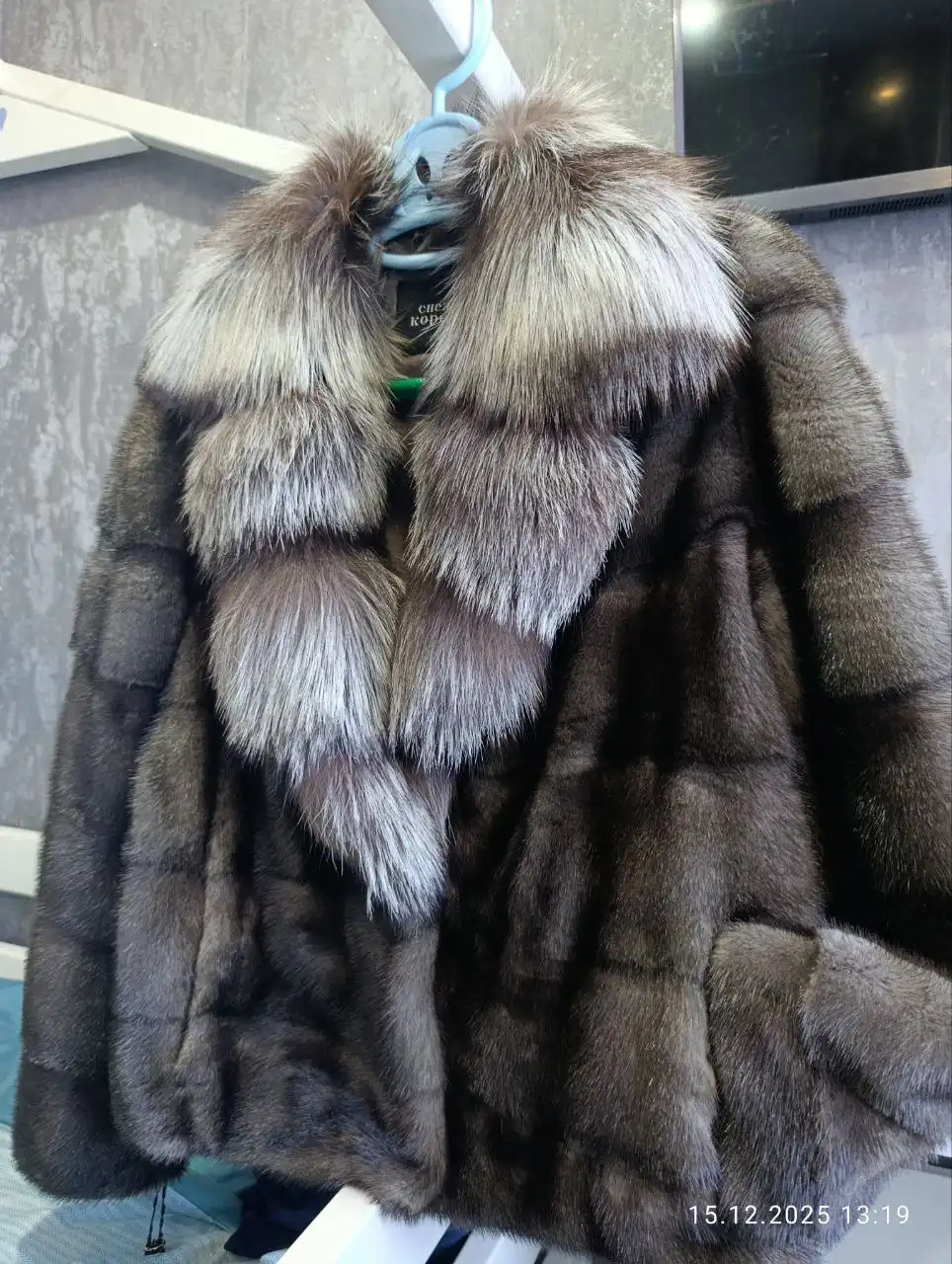 Норковая шуба с чернобуркой размер 42-46