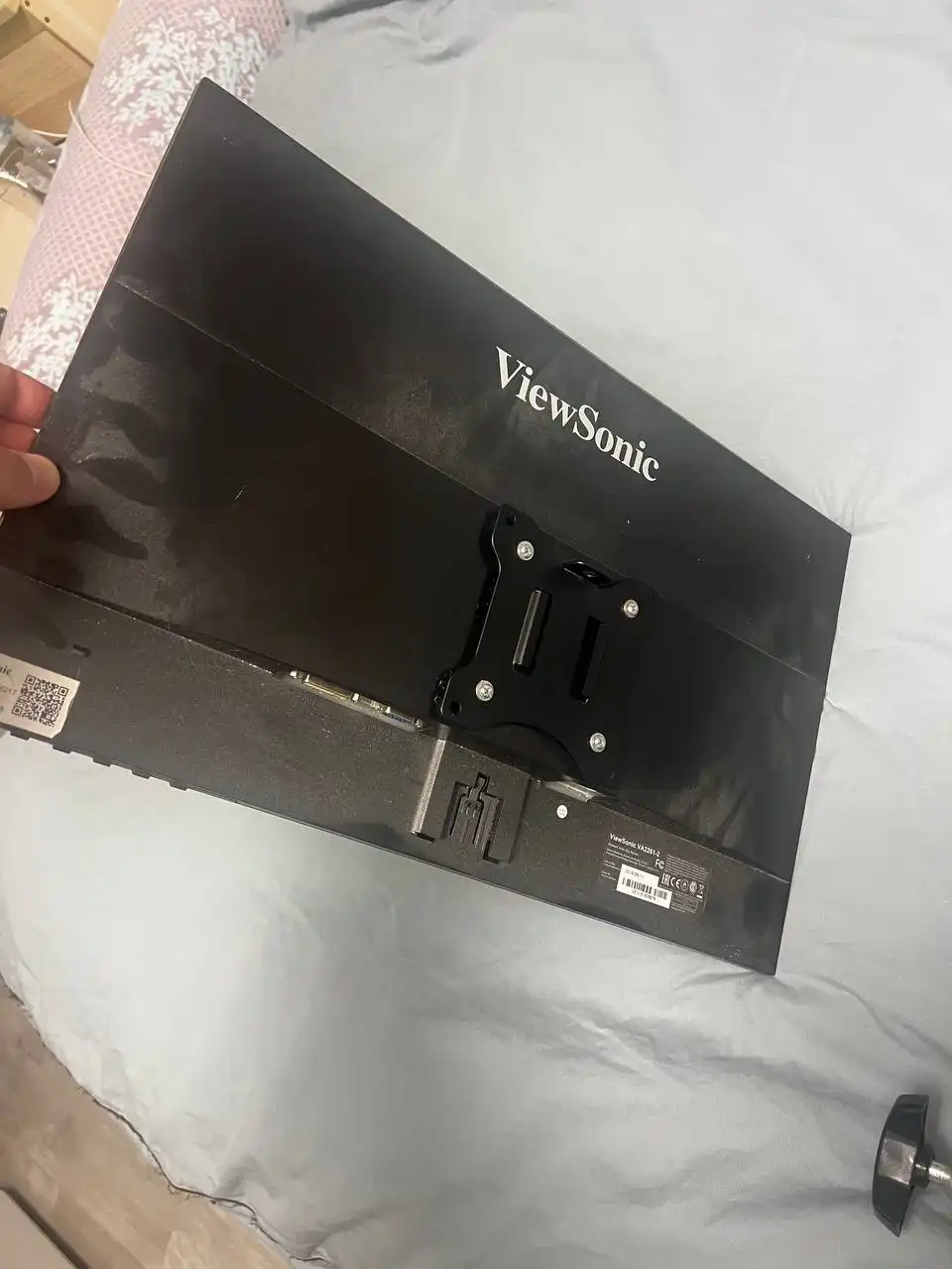 Продам монитор с подставкой