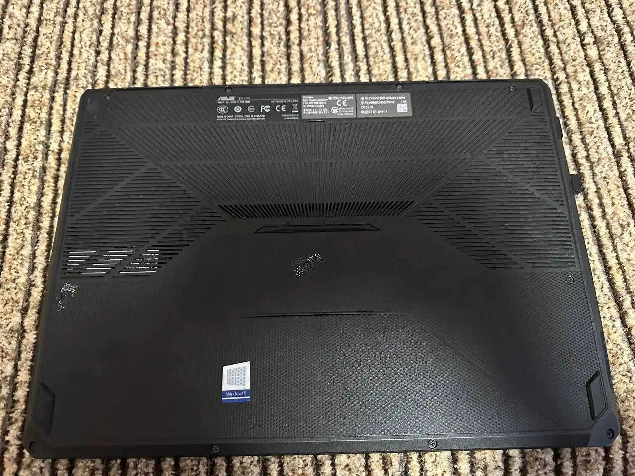 Игровой ноутбук ASUS с i5-9300H и GTX 1650