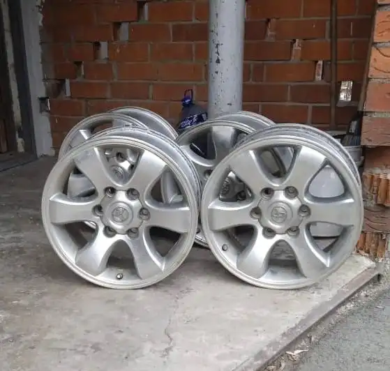 Диски от Toyota Prado 120 в отличном состоянии