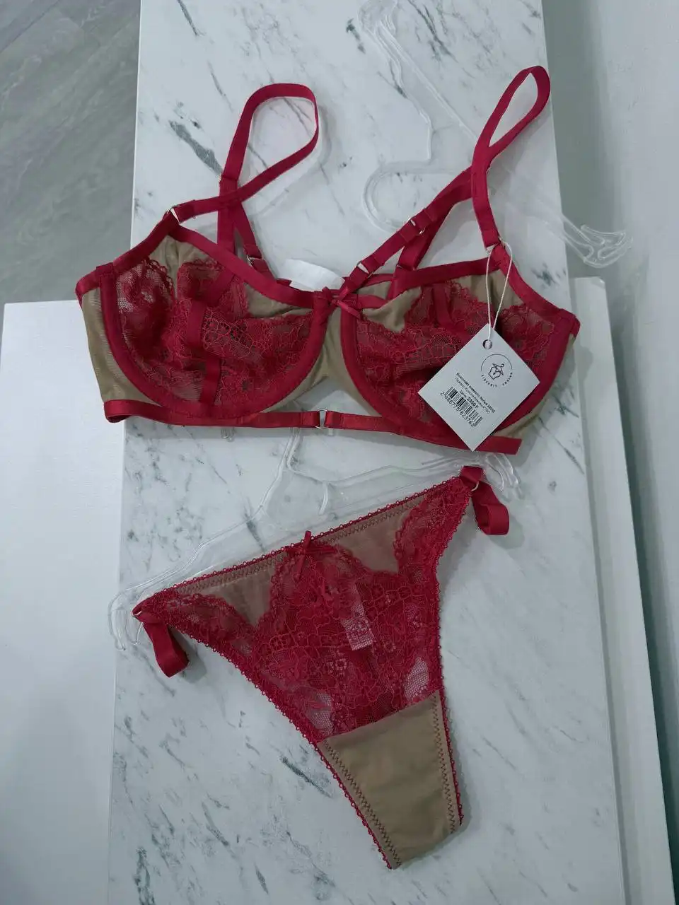 Распродажа пижам в бутике Манго