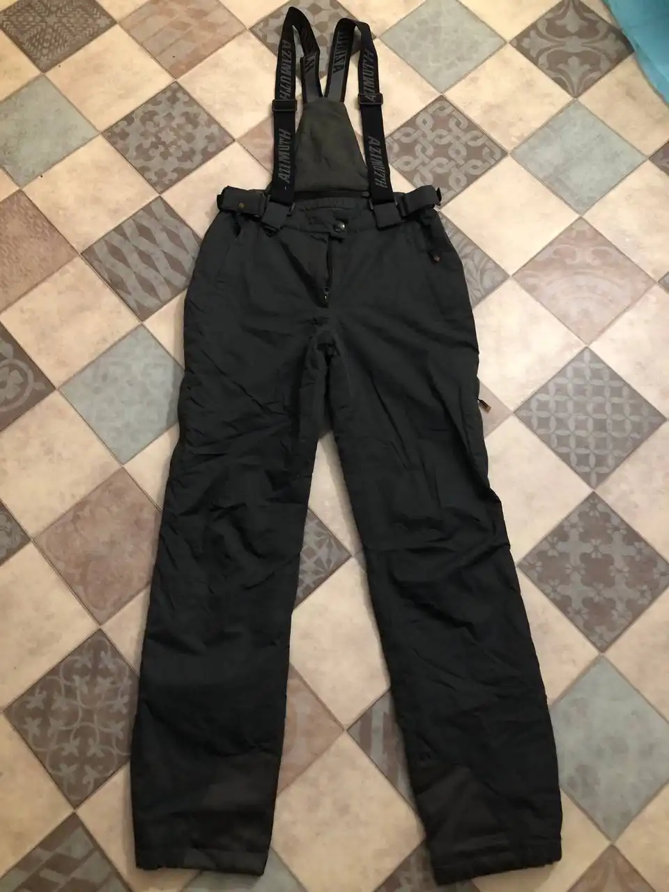 Продам лыжный костюм размер 42-44