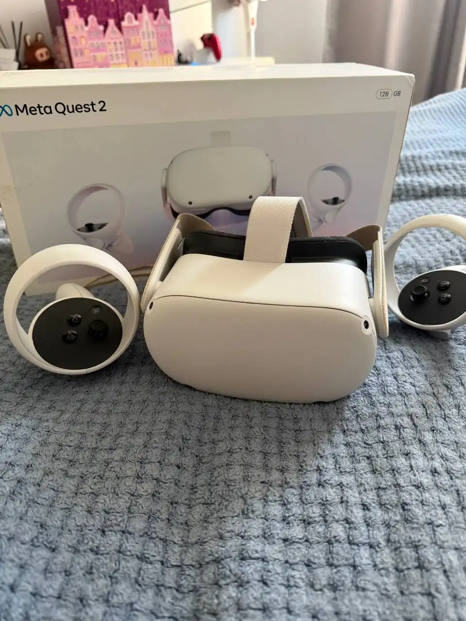 Продам VR очки Meta Quest 2