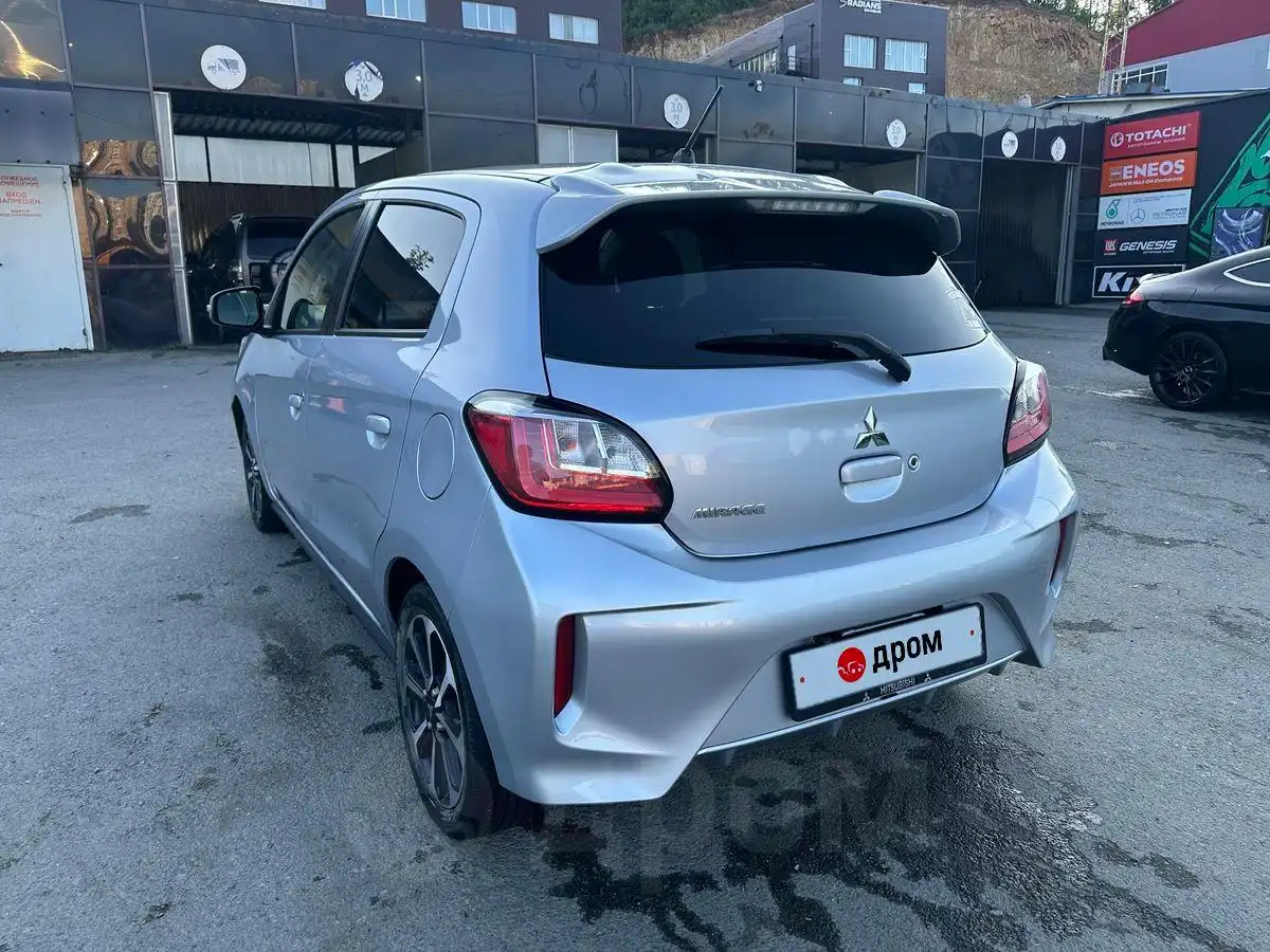 Продам Mitsubishi Mirage в отличном состоянии