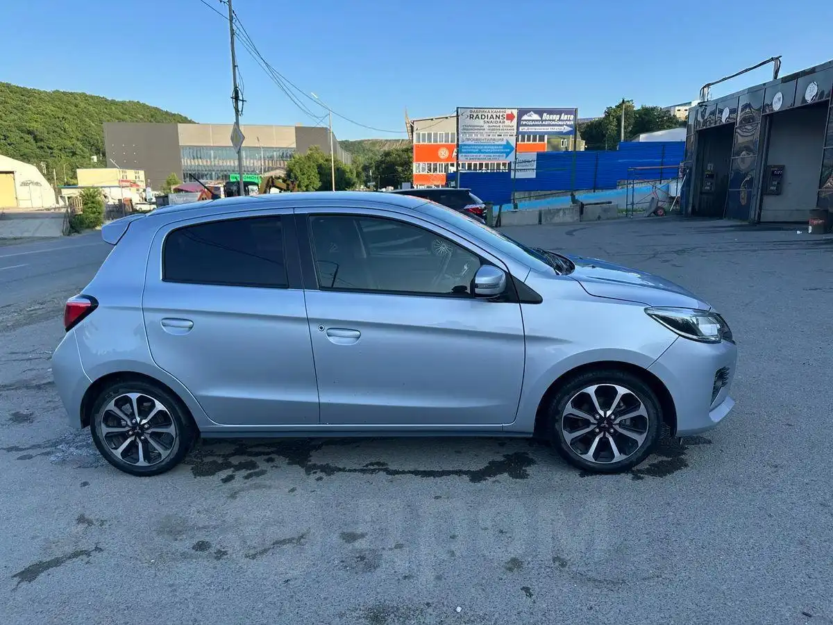 Продам Mitsubishi Mirage в отличном состоянии