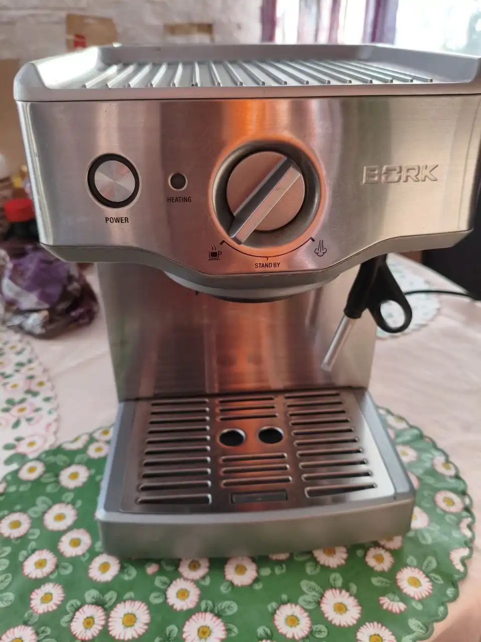 Продам кофемашину с подогревом кружек