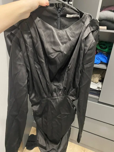 Отдам два платья за чокопай - Разное в Владивосток