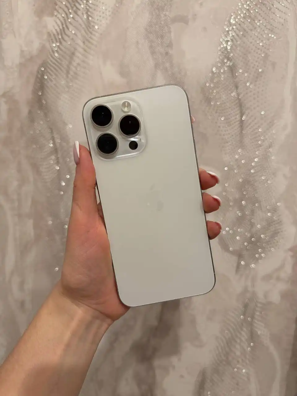 iPhone 15 Pro Max 256 GB в отличном состоянии