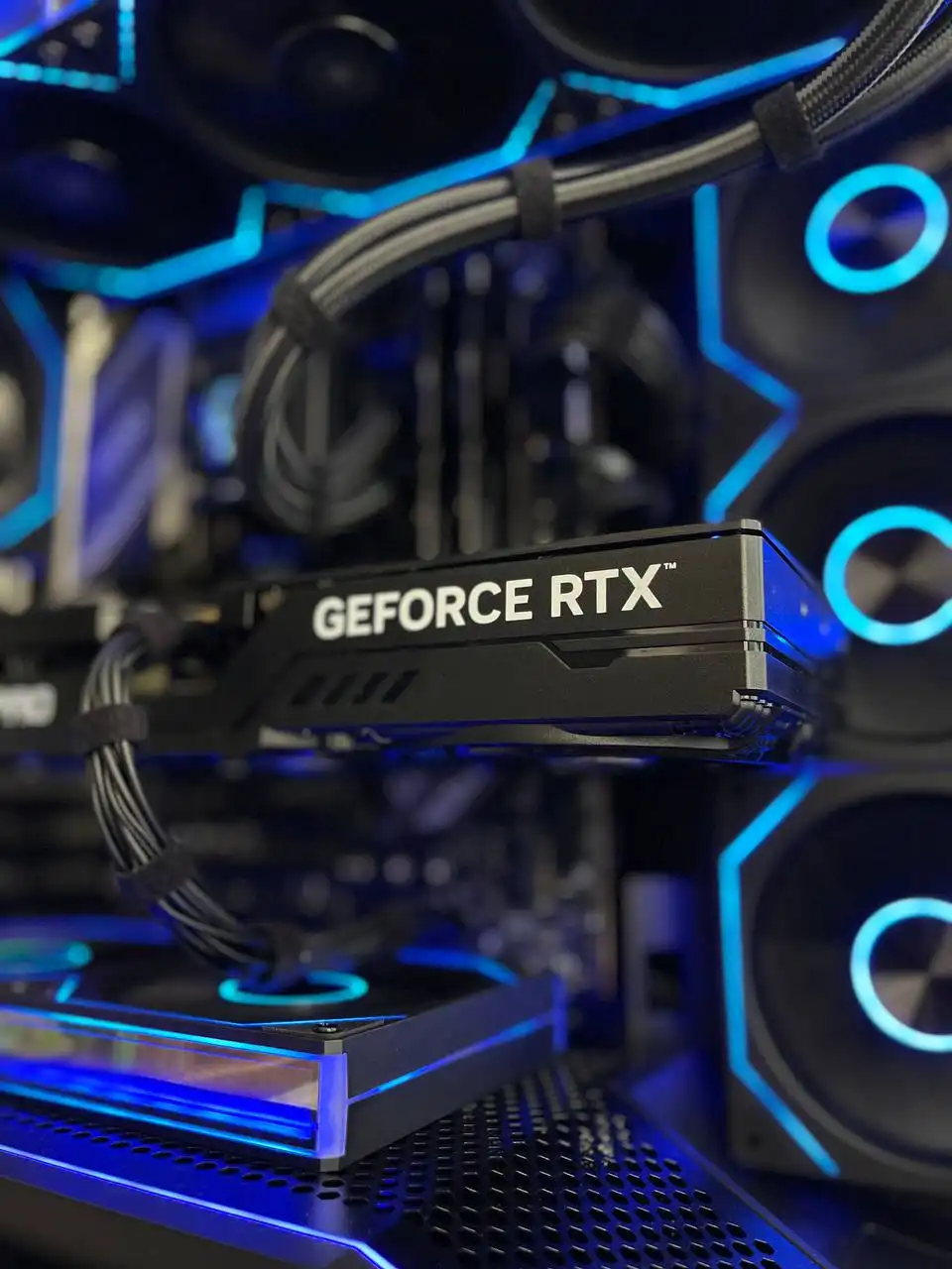 Игровой компьютер i5 14600KF с RTX 5070