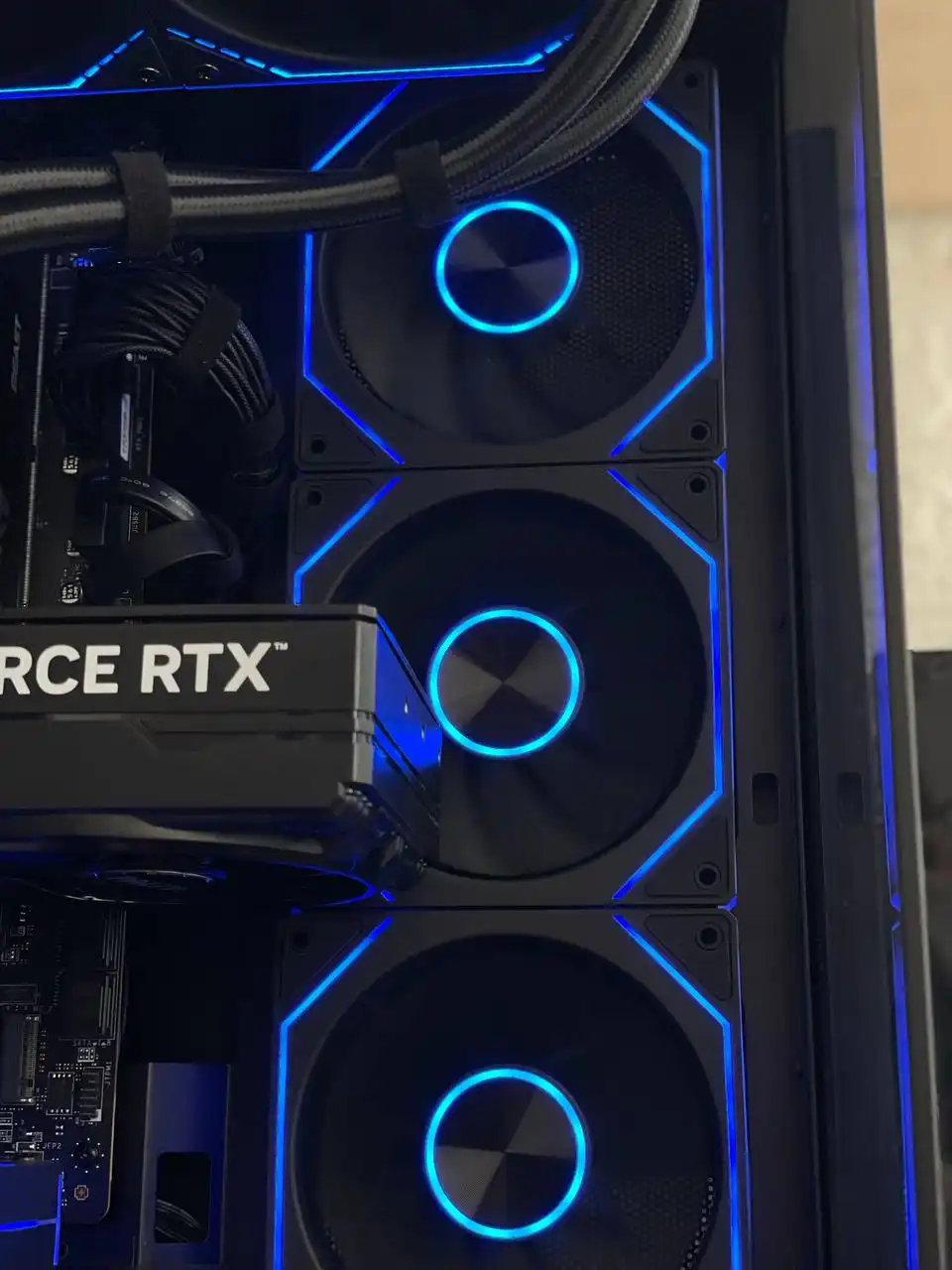 Игровой компьютер i5 14600KF с RTX 5070