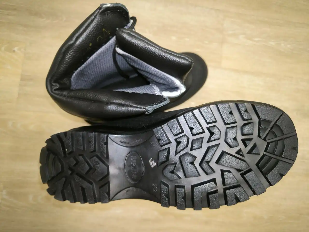 Продажа зимних берцев 41 размер