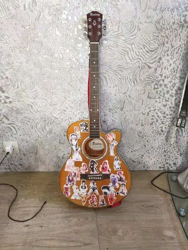 Продам гитару в отличном состоянии