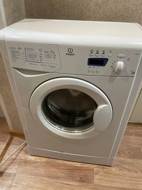 Стиральная машина Indesit с неисправностью нагрева воды - Барахолка в Владивосток