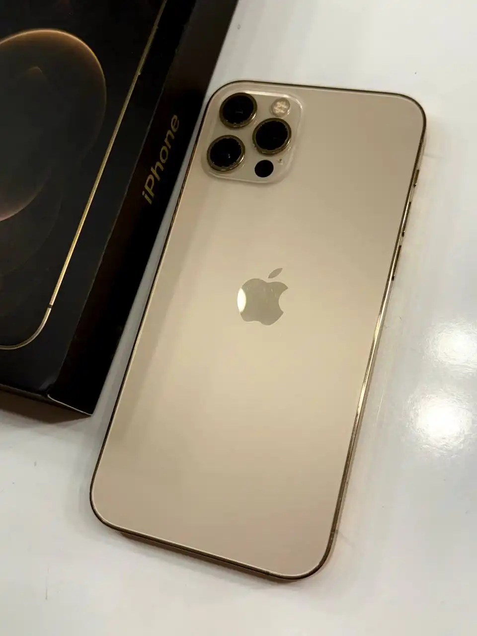 Продам iPhone 12 Pro, 128 gb - Смартфоны (Электроника) в Владивосток