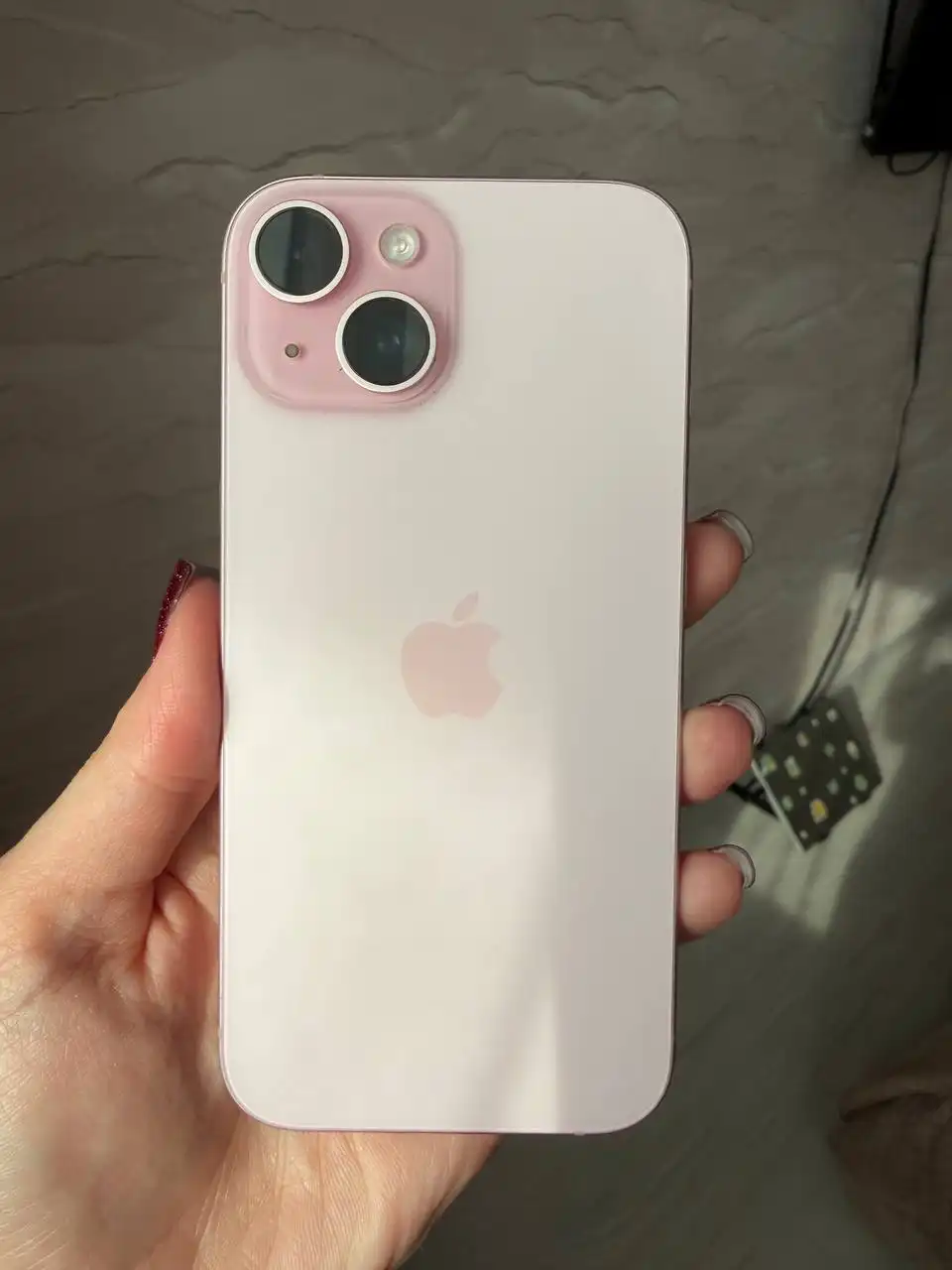 Продам iPhone 15 розовый 128гб - Смартфоны (Электроника) в Владивосток