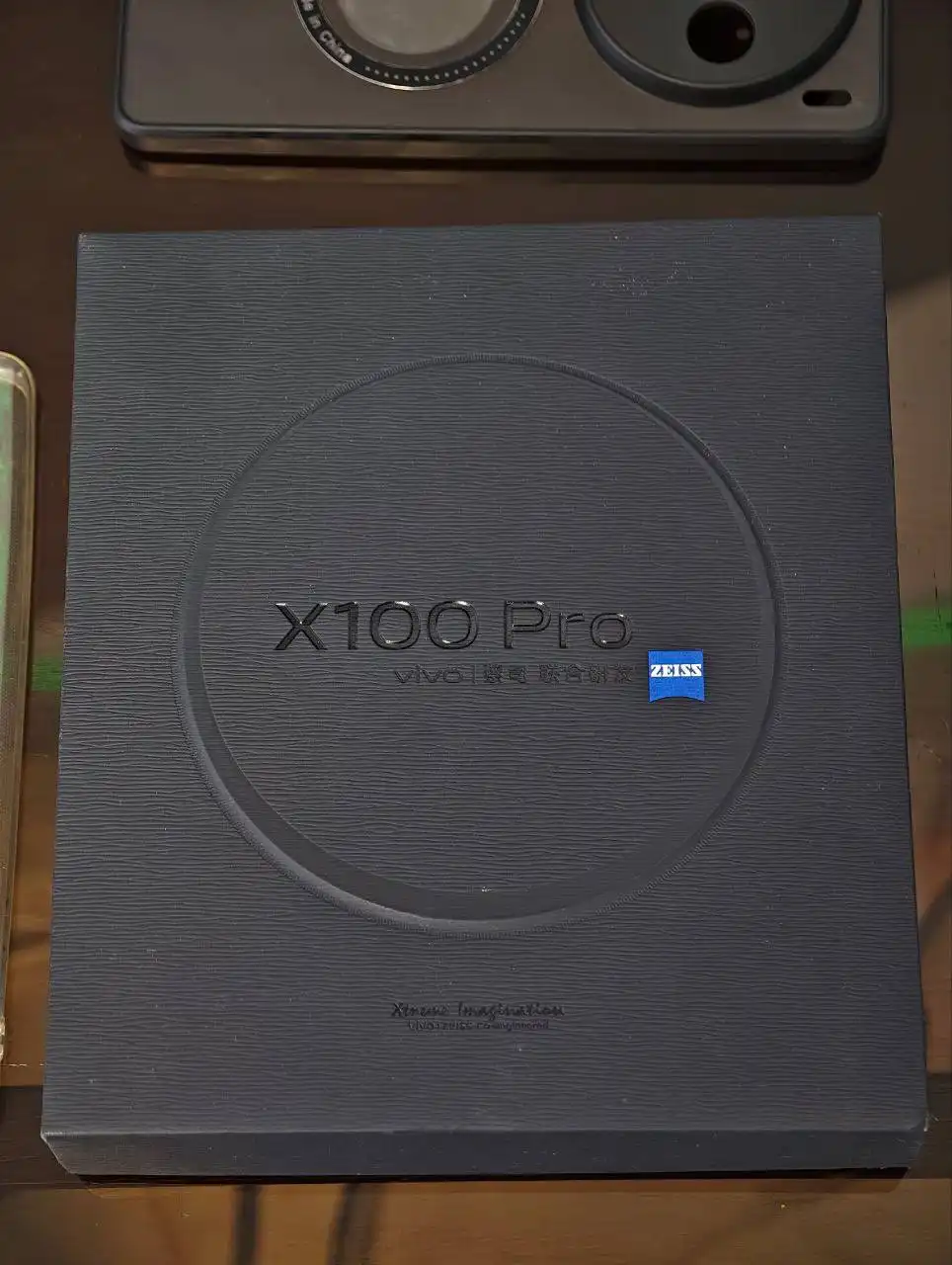 Продам смартфон Vivo x100pro в оранжевом цвете - Смартфоны (Электроника) в Владивосток